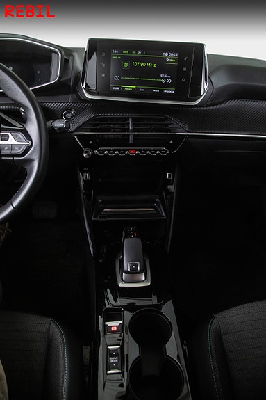 Peugeot 208 20 of 23