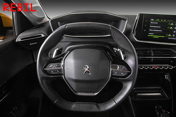 Peugeot 208 12 of 23