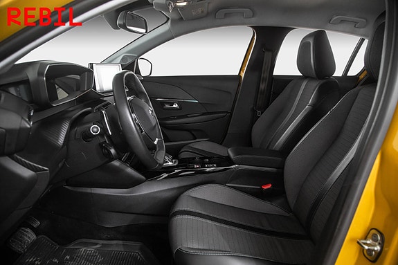 Peugeot 208 8 of 23