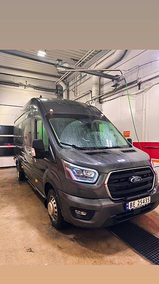 Ford Transit 11 of 12