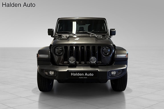 Jeep Wrangler 2 of 20