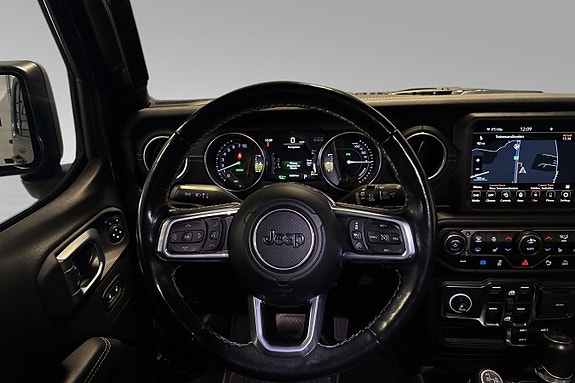 Jeep Wrangler 14 of 20
