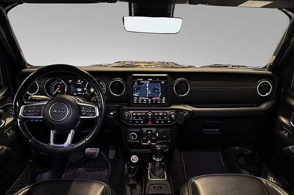 Jeep Wrangler 13 of 20