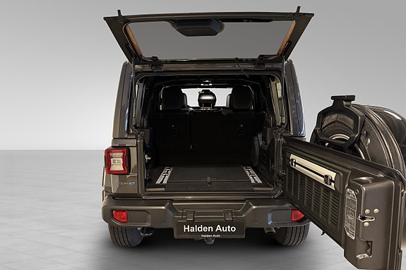 Jeep Wrangler 8 of 20