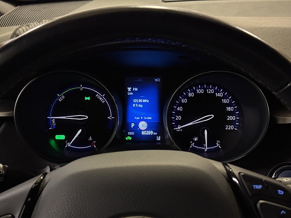 Toyota C-HR 21 of 29