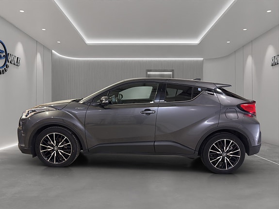 Toyota C-HR 7 of 29
