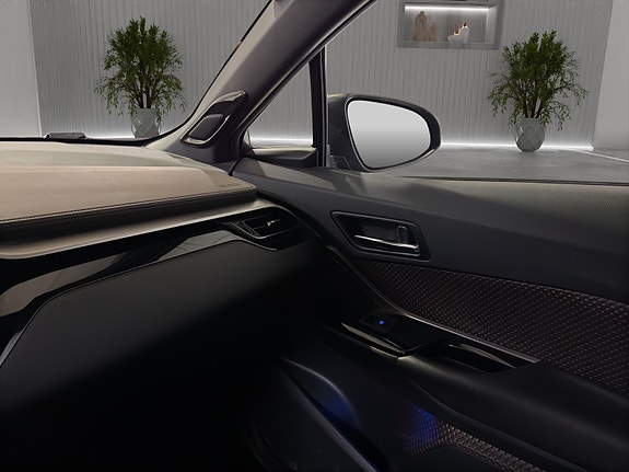 Toyota C-HR 26 of 29
