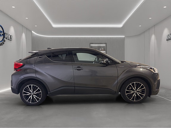 Toyota C-HR 9 of 29