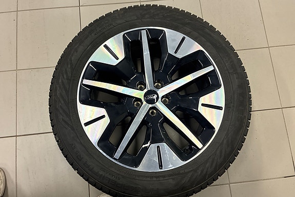 Ford Explorer 23 of 23