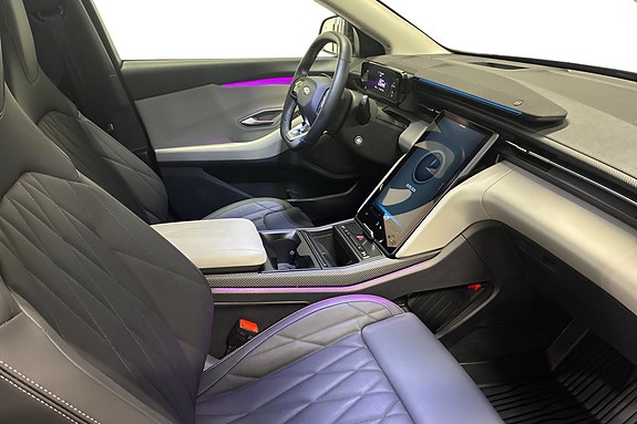 Ford Explorer 11 of 23