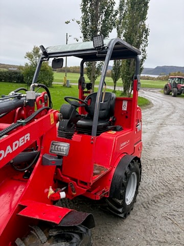 Andre VM loader 1036 LX 2 of 13