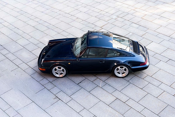 Porsche 911 16 of 30
