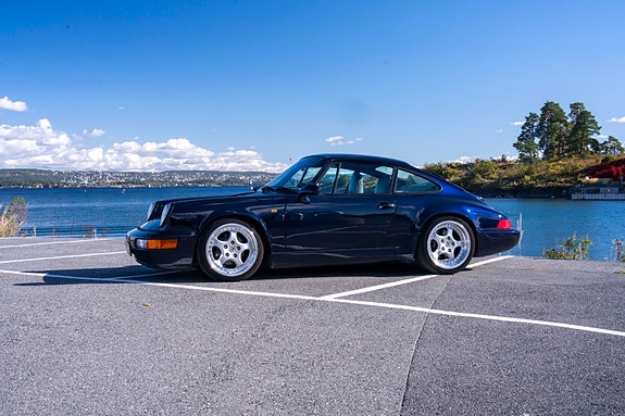 Porsche 911 2 of 30