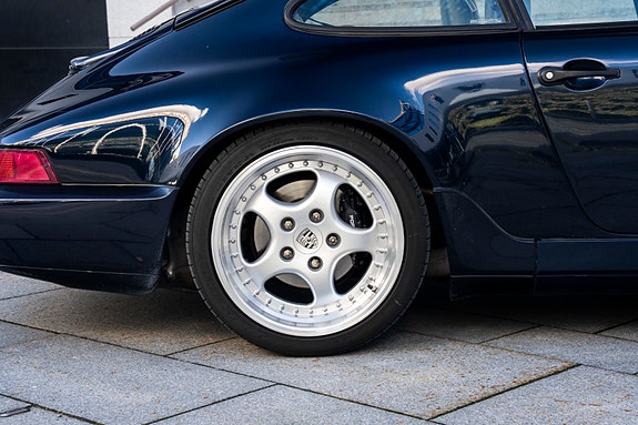Porsche 911 19 of 30