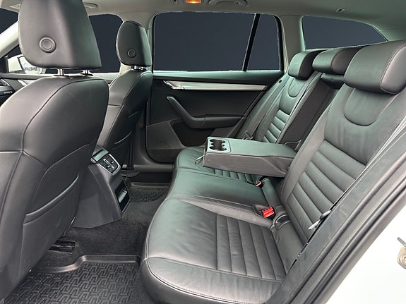 Skoda Octavia 16 of 30
