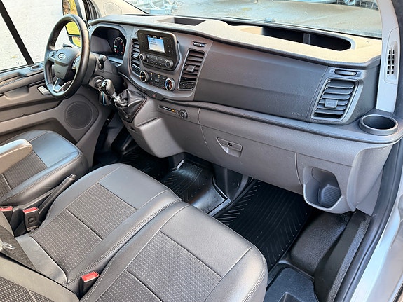 Ford Transit Custom 16 of 25