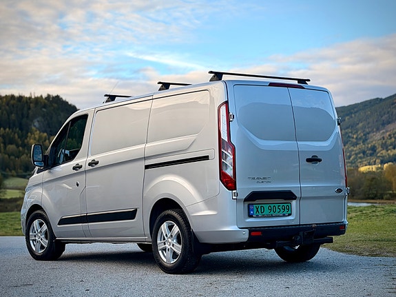 Ford Transit Custom 7 of 25