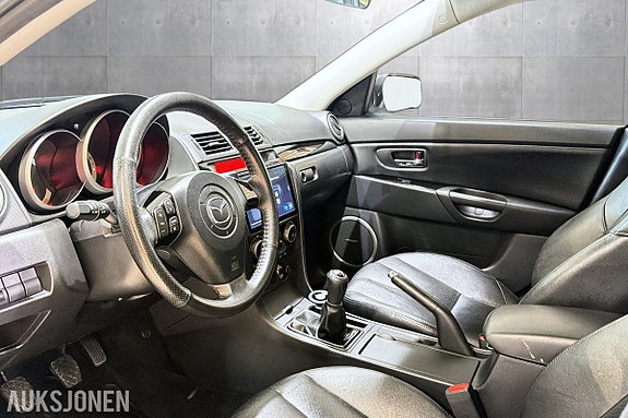 Mazda 3 9 of 18