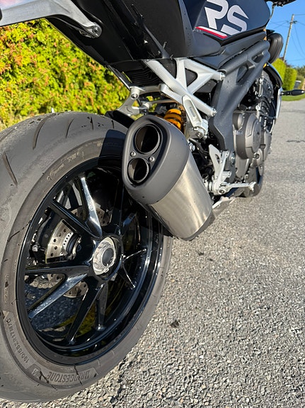 Triumph Speed Triple 1200 RS 12 of 19