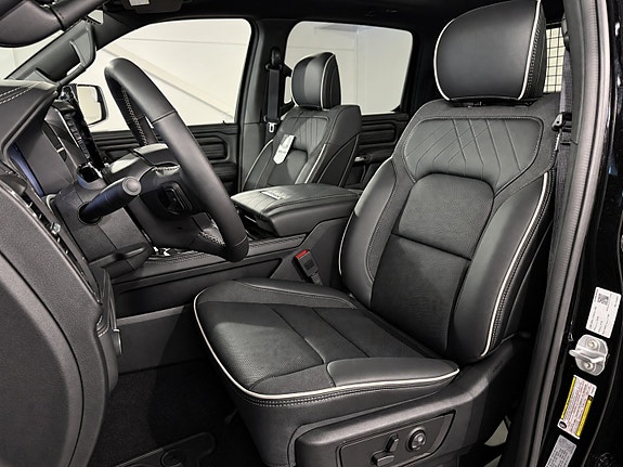 Dodge RAM 13 of 30