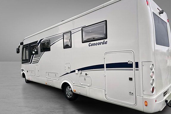 Concorde Charisma 890 M Dab/Aut/HydrauliskeStøtteben/Utedusj/2xdobbelseng/Lavkm 4 of 30