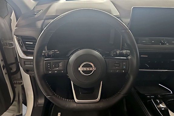 Nissan X-Trail 18 of 30