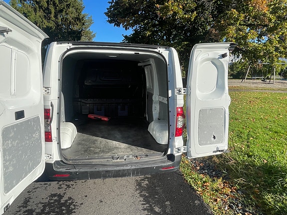 Maxus e-Deliver 3 8 of 20
