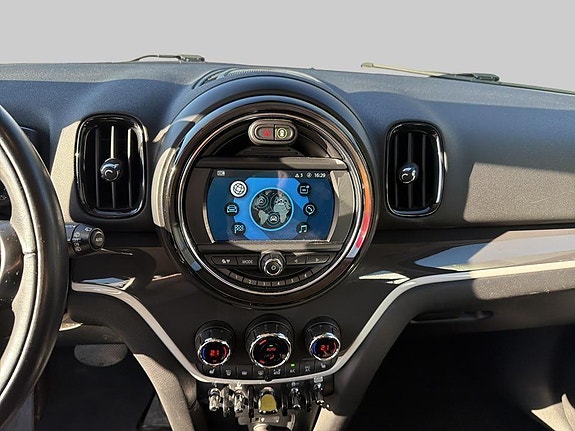 MINI Countryman Cooper SE 10 of 15