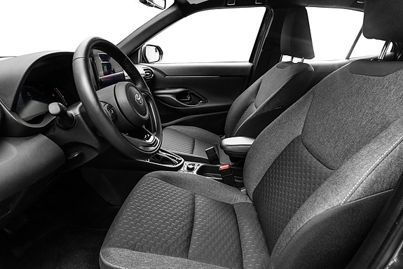 Toyota Yaris Cross 10 of 24
