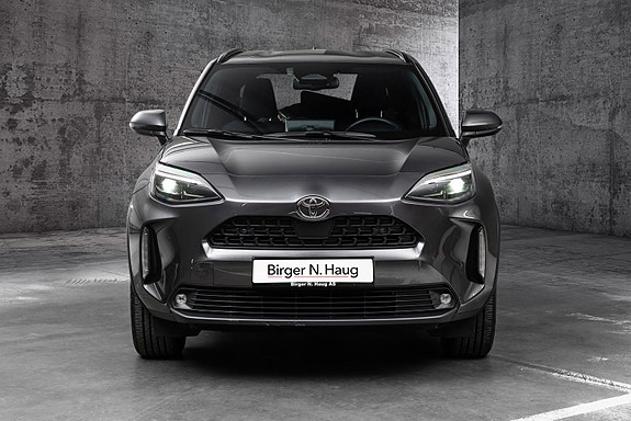 Toyota Yaris Cross 3 of 24