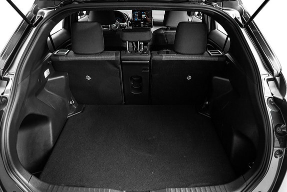 Toyota Yaris Cross 24 of 24