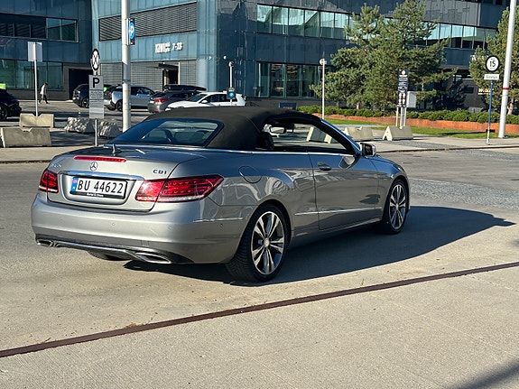 Mercedes-Benz E250 3 of 29