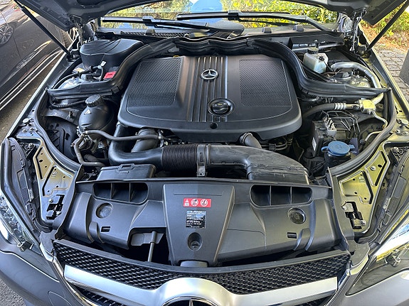 Mercedes-Benz E250 25 of 29