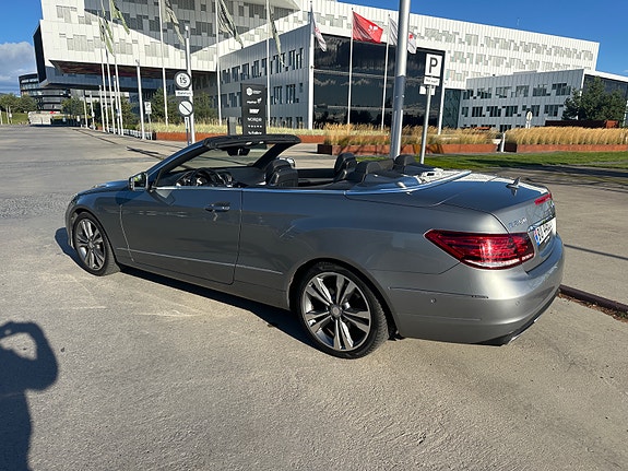 Mercedes-Benz E250 5 of 29