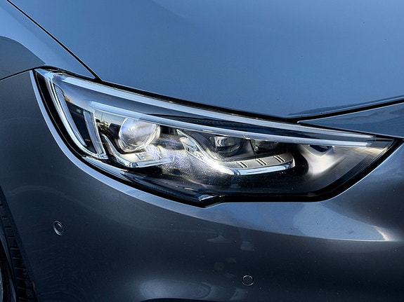 Opel Insignia 11 of 30