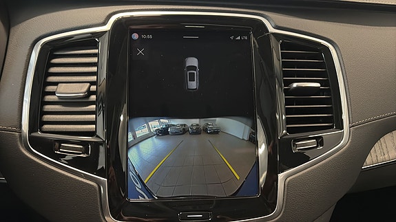 Volvo XC90 12 of 13