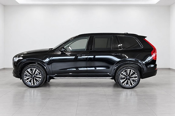 Volvo XC90 5 of 13