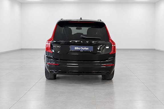 Volvo XC90 4 of 13