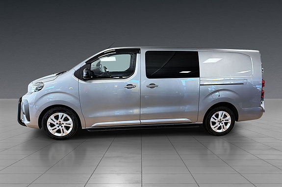 Opel Vivaro 2 of 23