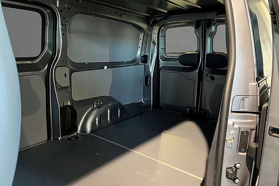 Opel Vivaro 21 of 23