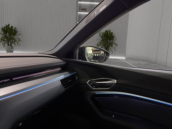 Audi e-tron 20 of 28