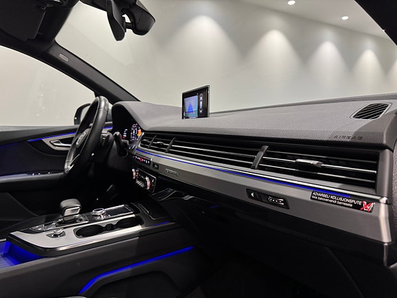 Audi Q7 16 of 30