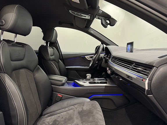 Audi Q7 15 of 30