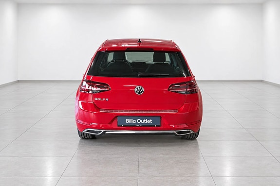 Volkswagen Golf VII 4 of 12