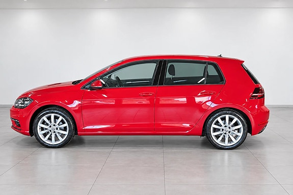 Volkswagen Golf VII 5 of 12