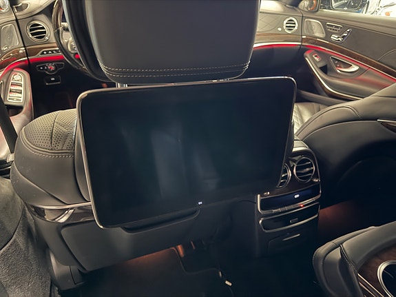 Mercedes-Benz S560 16 of 23