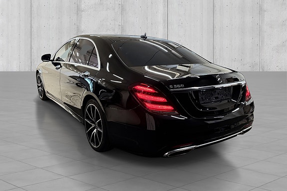 Mercedes-Benz S560 6 of 23