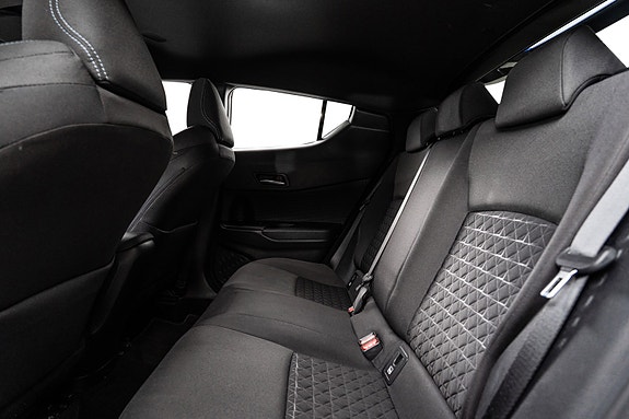 Toyota C-HR 23 of 24