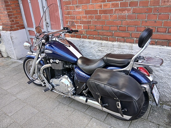 Triumph Thunderbird 1600 4 of 16