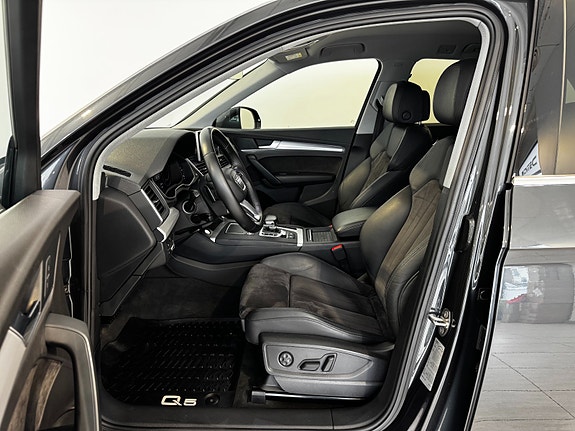 Audi Q5 16 of 30